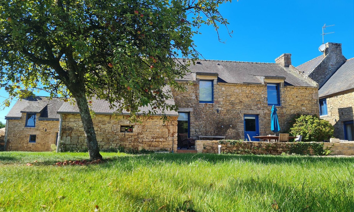 Locoal-Mendon Cottage | Gîtes Parenthèse Breizh : Quiet, charming, heated pool between Quiberon and Etel.