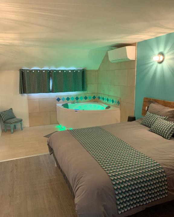 Saint-Loup-Geanges Apartment | Gite 1er Cru - La Loubertine