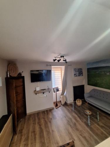 Saint-Georges-de-Mons House | Gite chez Alice et Marcel