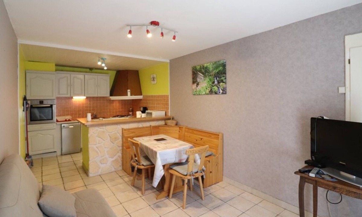 Coltines Cottage | Gite Coltines, 2 bedrooms, 5 persons