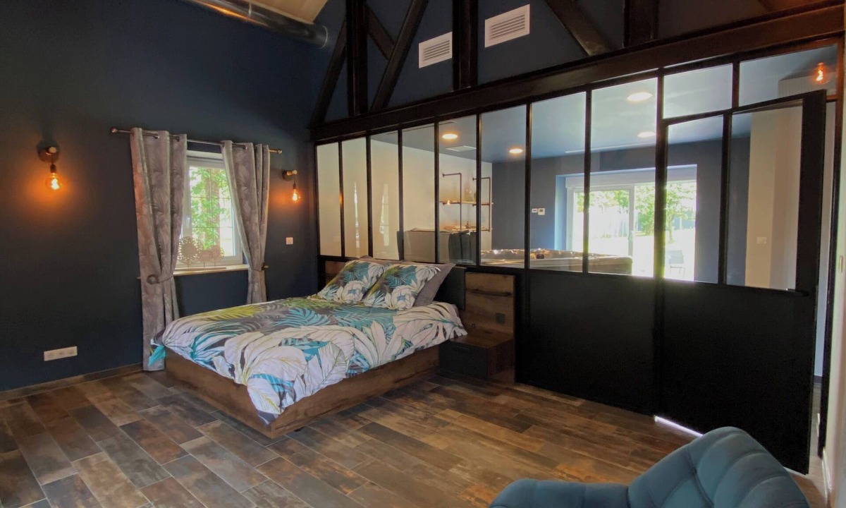 Marigny-Marmande House | Gite Détente 5 Étoiles Loft Industriel Hammam, Sauna et spa
