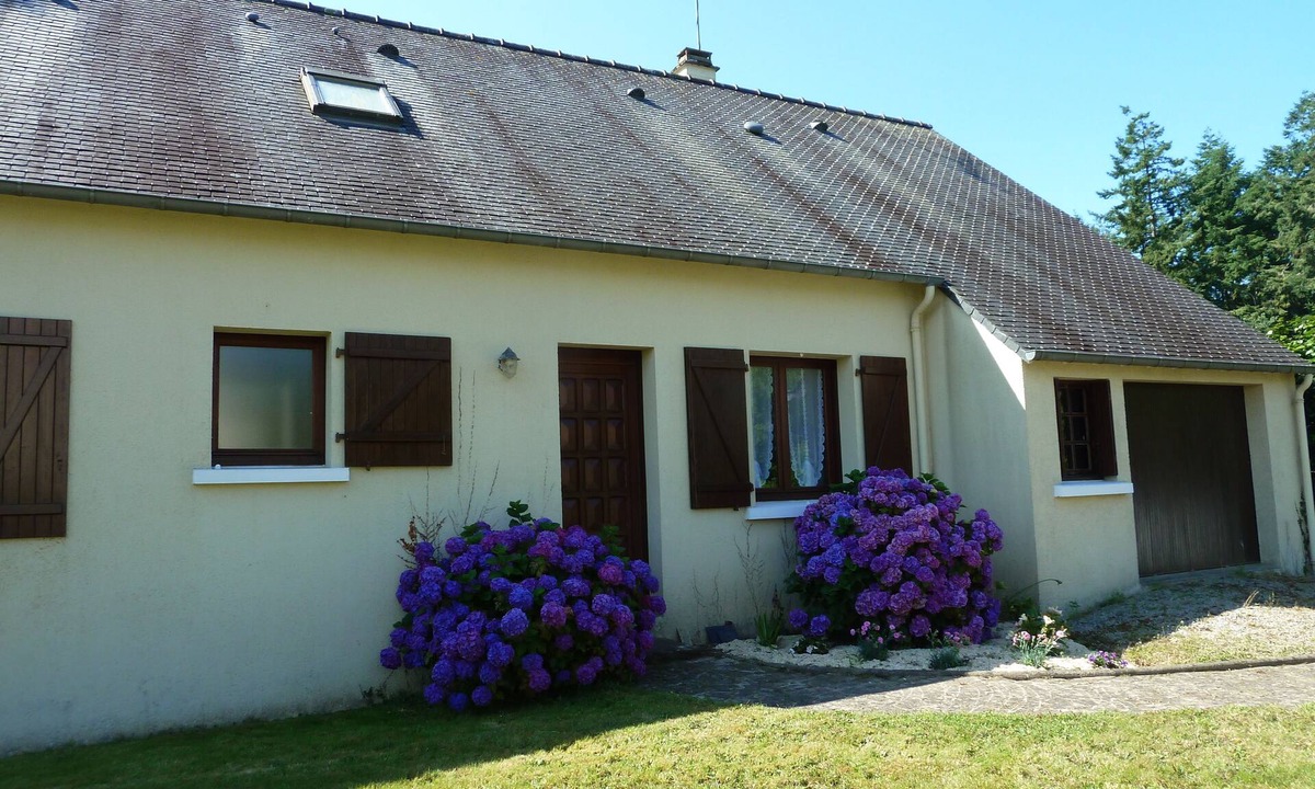 Josselin House | "GITE DES COTEAUX" located 5 minutes from the medieval center of JOSSELIN CLASS *.