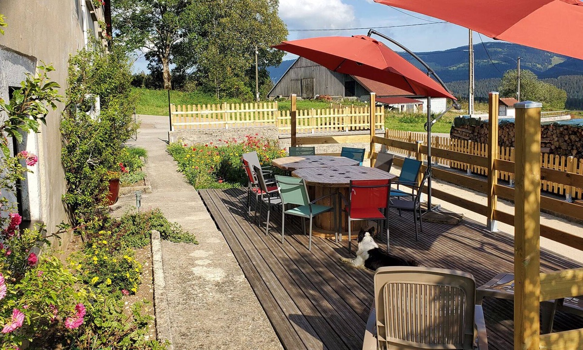 Verrieres-de-Joux Apartment | Gîte des Hauts Sapins 4* - 8 pers. An ideal location and a soothing atmosphere.