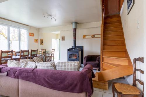 Entre-Deux-Monts House | Gite Du Dombief