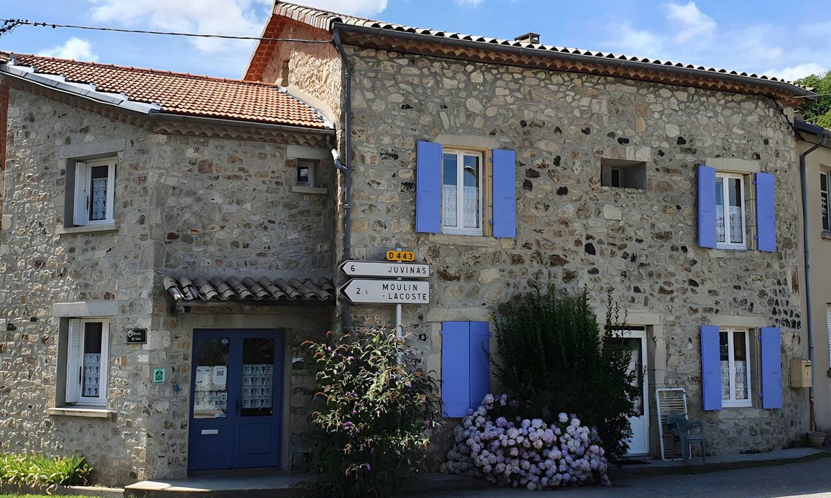 Aizac Cottage | Gîte "Le Volcan d'Aizac" – Peaceful Retreat in the Ardèche Mountains