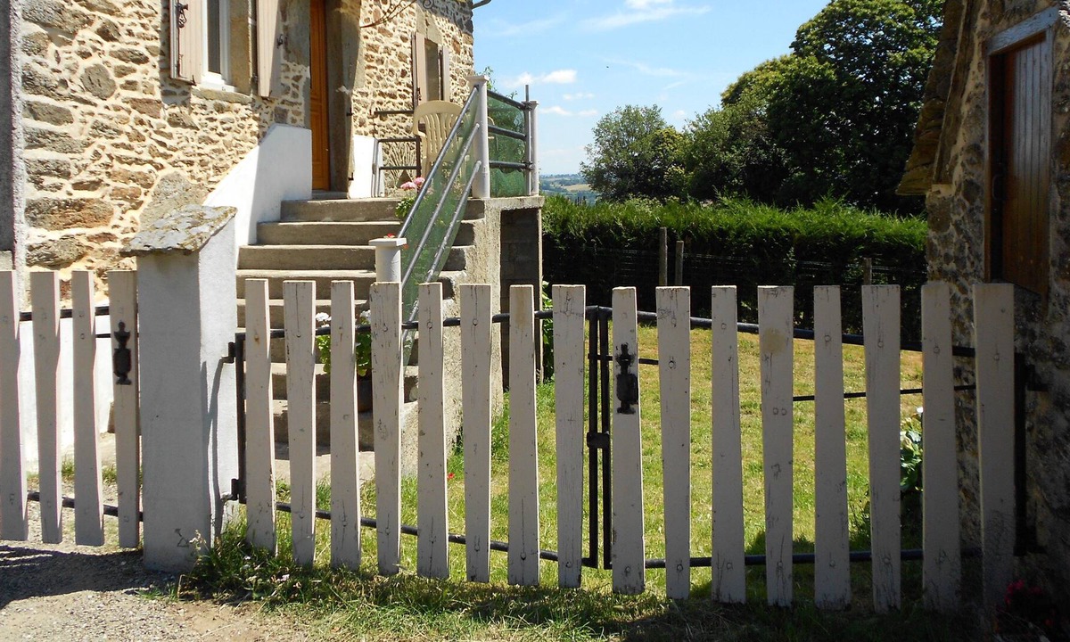 Lescure-Jaoul House | Gîte les Cayroux, in the countryside, calm, restful with very beautiful panorama