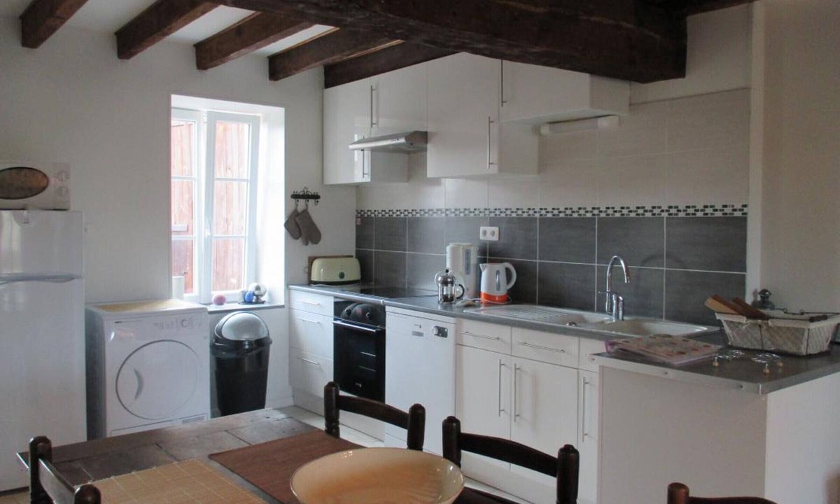 Saint-Priest-d'Andelot Cottage | Gite Saint-Priest-d'Andelot, 2 bedrooms, 4 persons