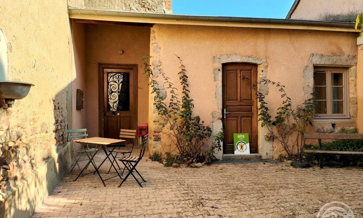 Saint-Haon-le-Chatel Cottage | Gite Saint-Haon-le-Châtel, 2 bedrooms, 6 persons