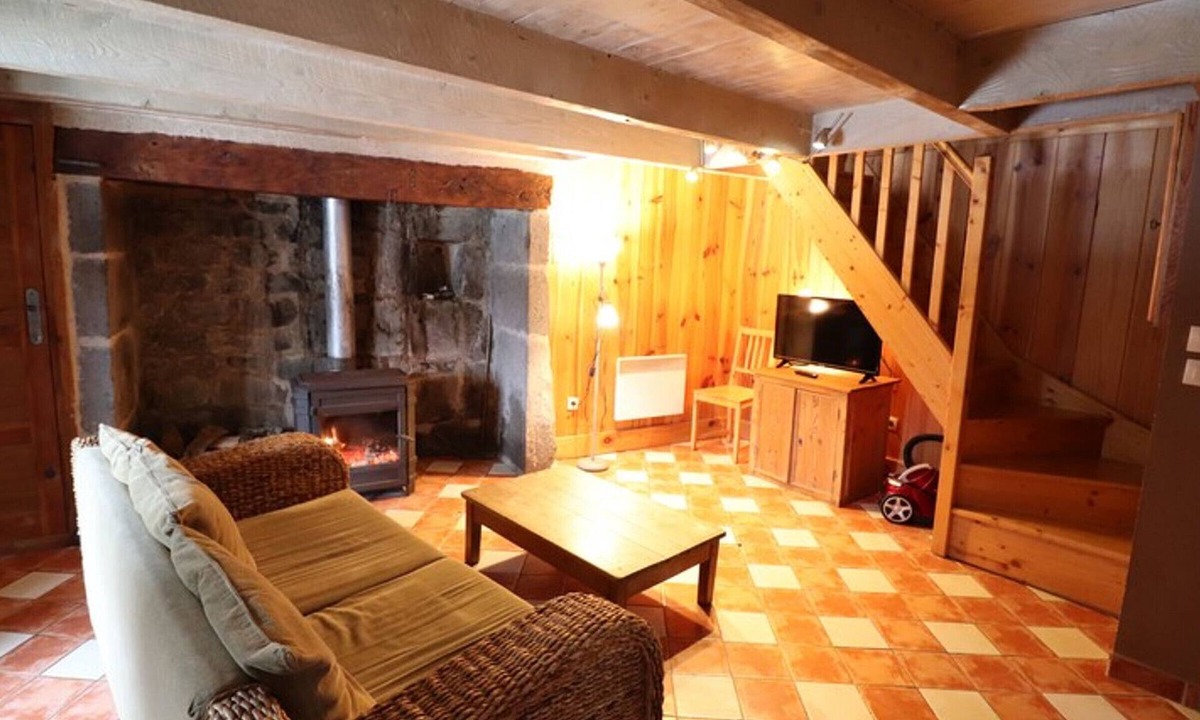 Valuejols Cottage | Gite Valuéjols, 2 bedrooms, 4 persons