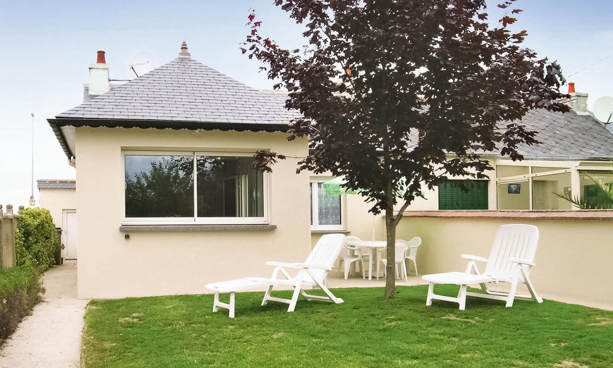 Trevou-Treguignec House | Gorgeous home in Trévou Treguignec