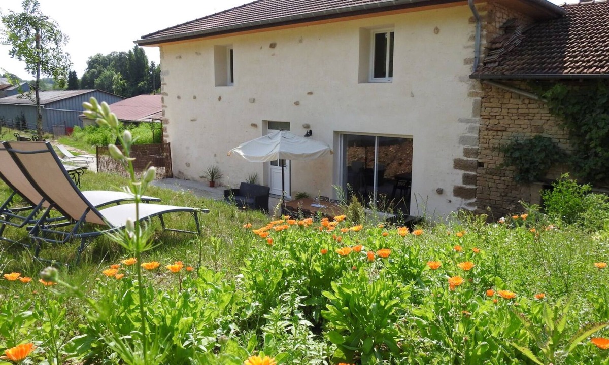 Dommartin-le-Franc House | Graine - Dommartin-le-Franc