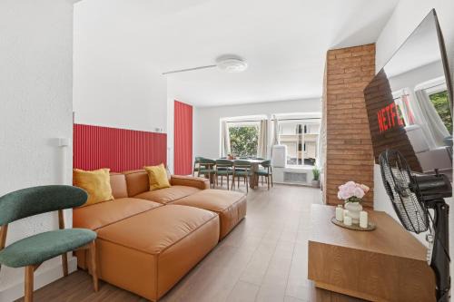 Les Halles Apartment | Grand 4BR Paris Flat Near the Louvre with Netflix