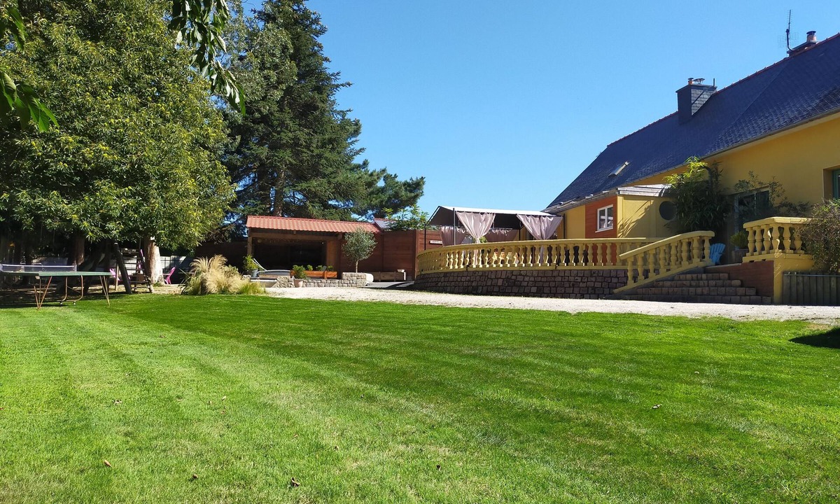 Ploumagoar House | Grand Gîte Familiale au Coeur des Côtes Darmor