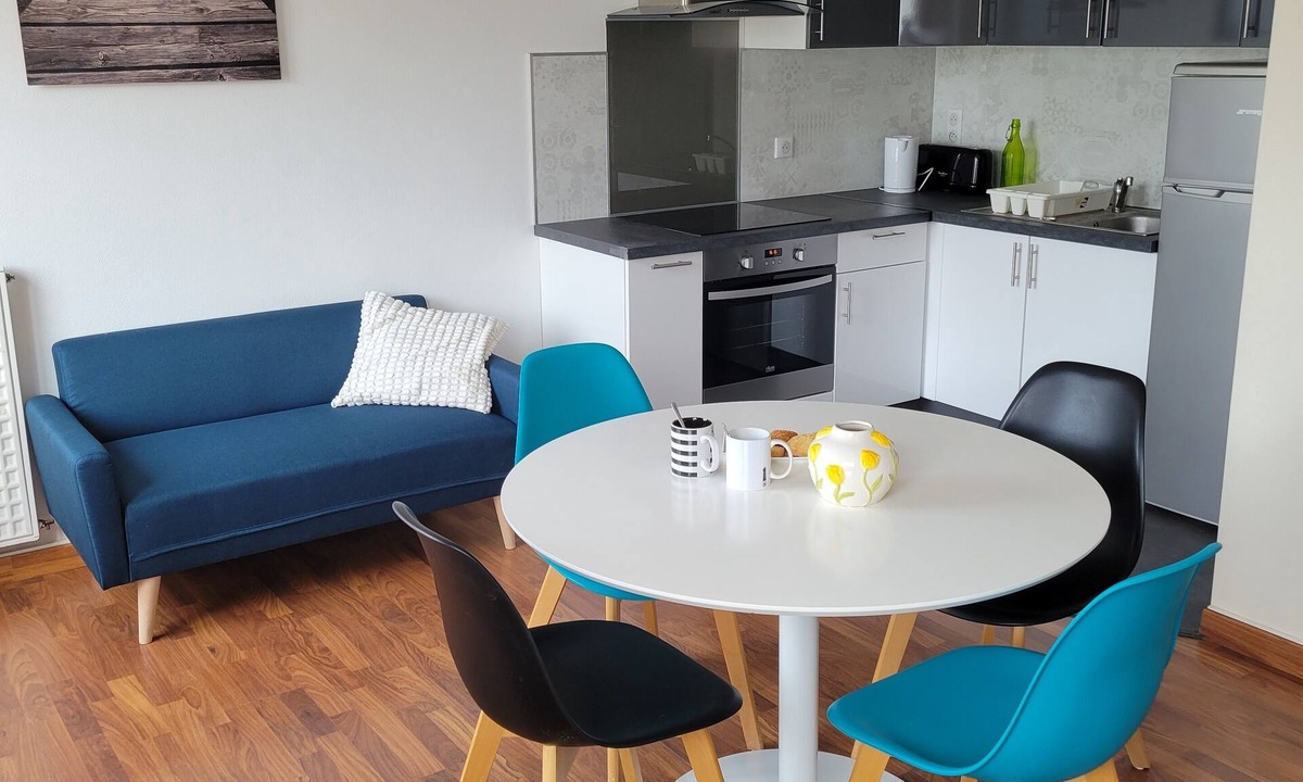 Lorient Apartment | Grand Studio Avec Parking à 10 Minutes des Plages