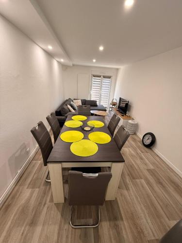Forbach Apartment | Grand T4 moderne à Forbach Wi-Fi & Parking