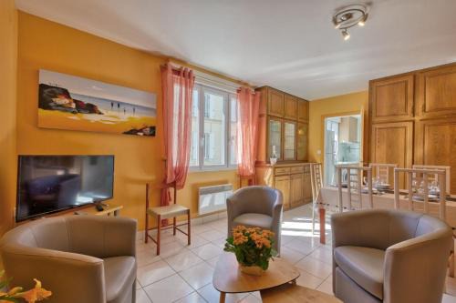 Saint Nazaire sur Charente House | Grande Maison Familiale Bord De Mer