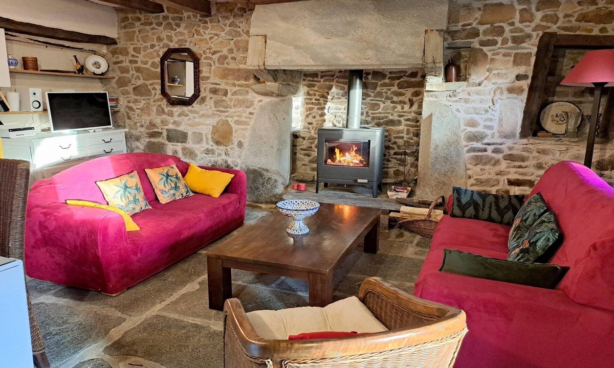 Guimaec House | Granite stone house – Guimaec