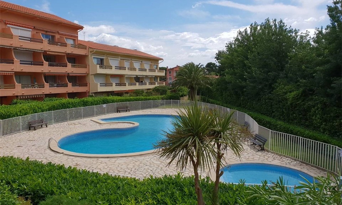 Argeles Plage Apartment | Ground Floor 2-Room Apt with Pool Access, Terrace, and Parking - 300m from Beach