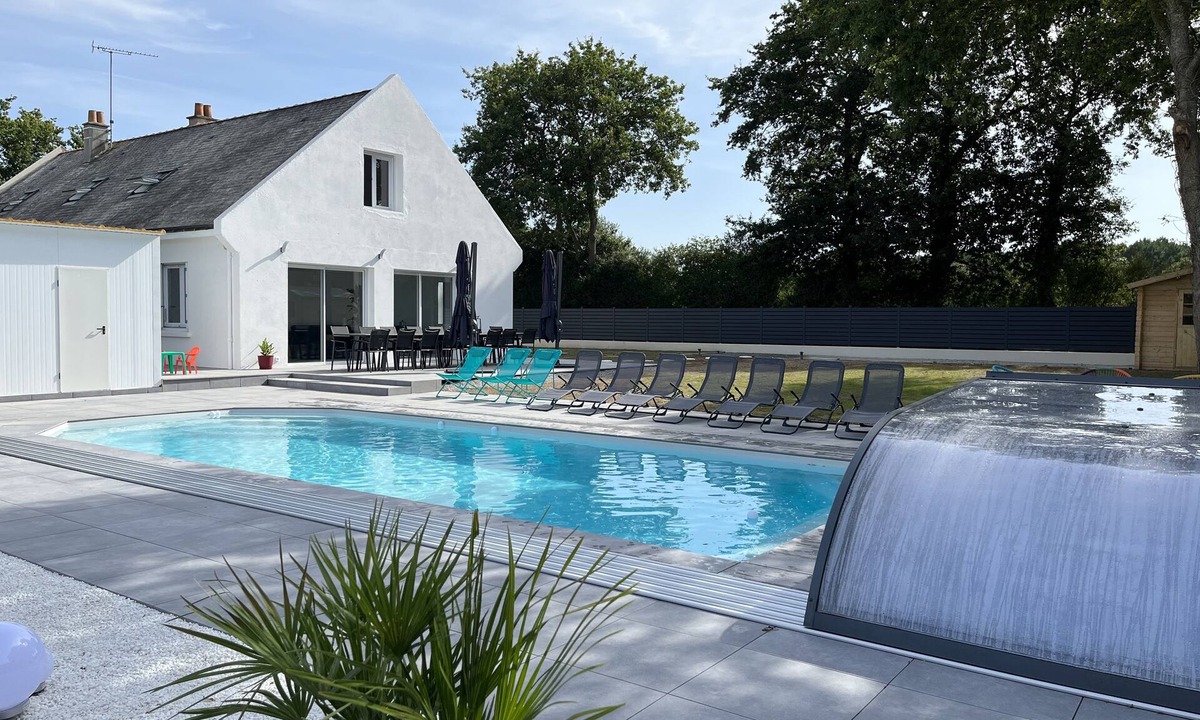 Herbignac House | Group gîte (18/20 pers) with heated swimming pool
