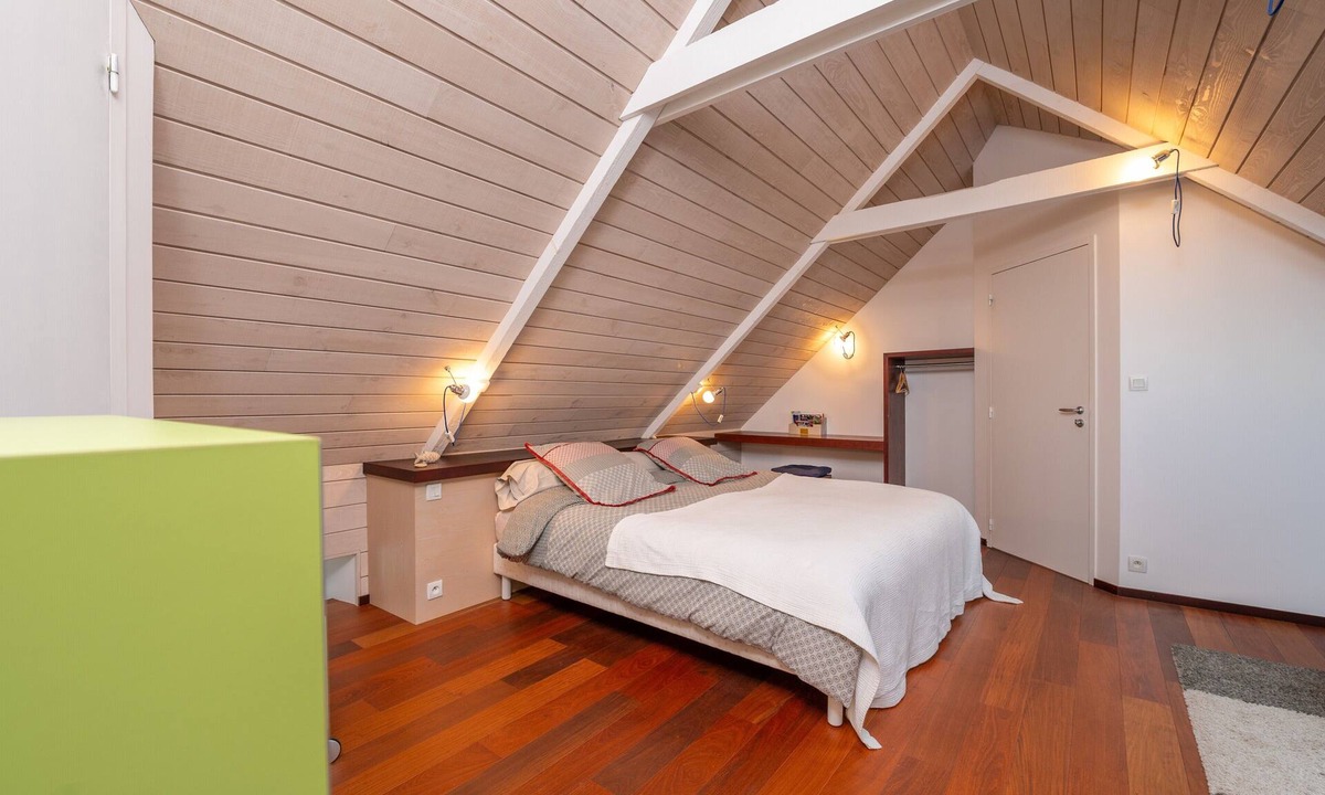 Arzano Bed & Breakfast | Guest Room 'Campanule' with Shared Pool, Terrace, and Wi-Fi