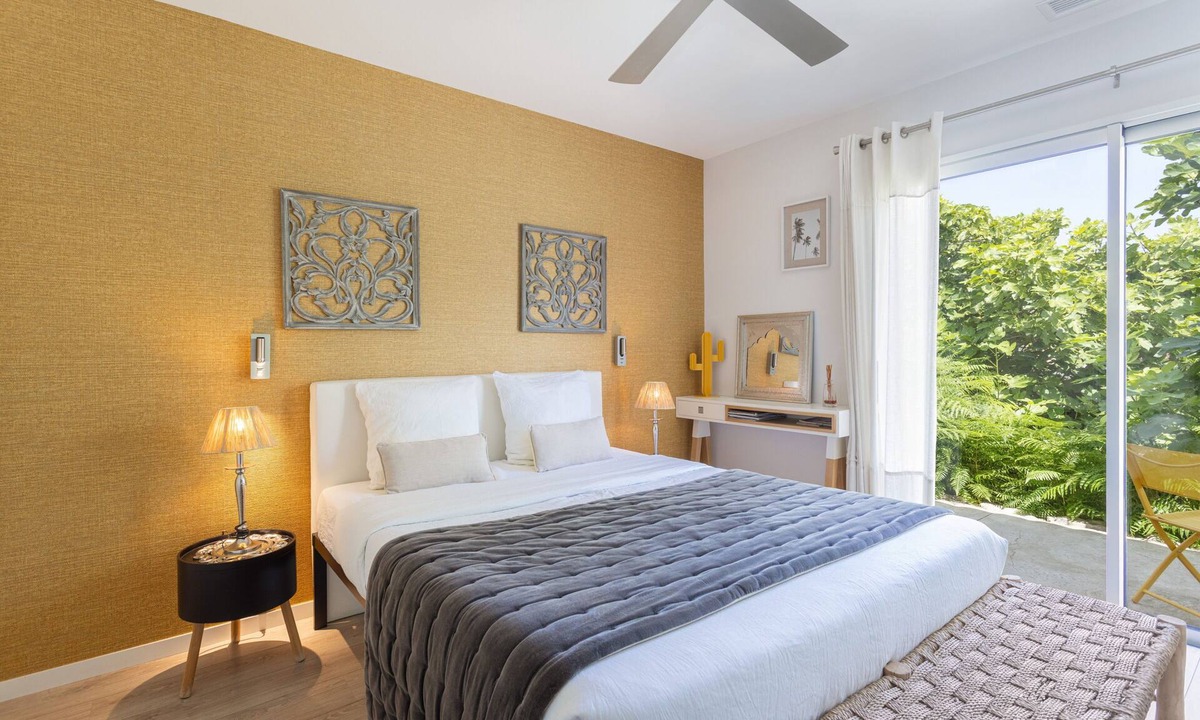 Saint-Nazaire Apartment | Guest Room 'Esprit Du Soleil' with Shared Pool, Wi-Fi, and Air Conditioning