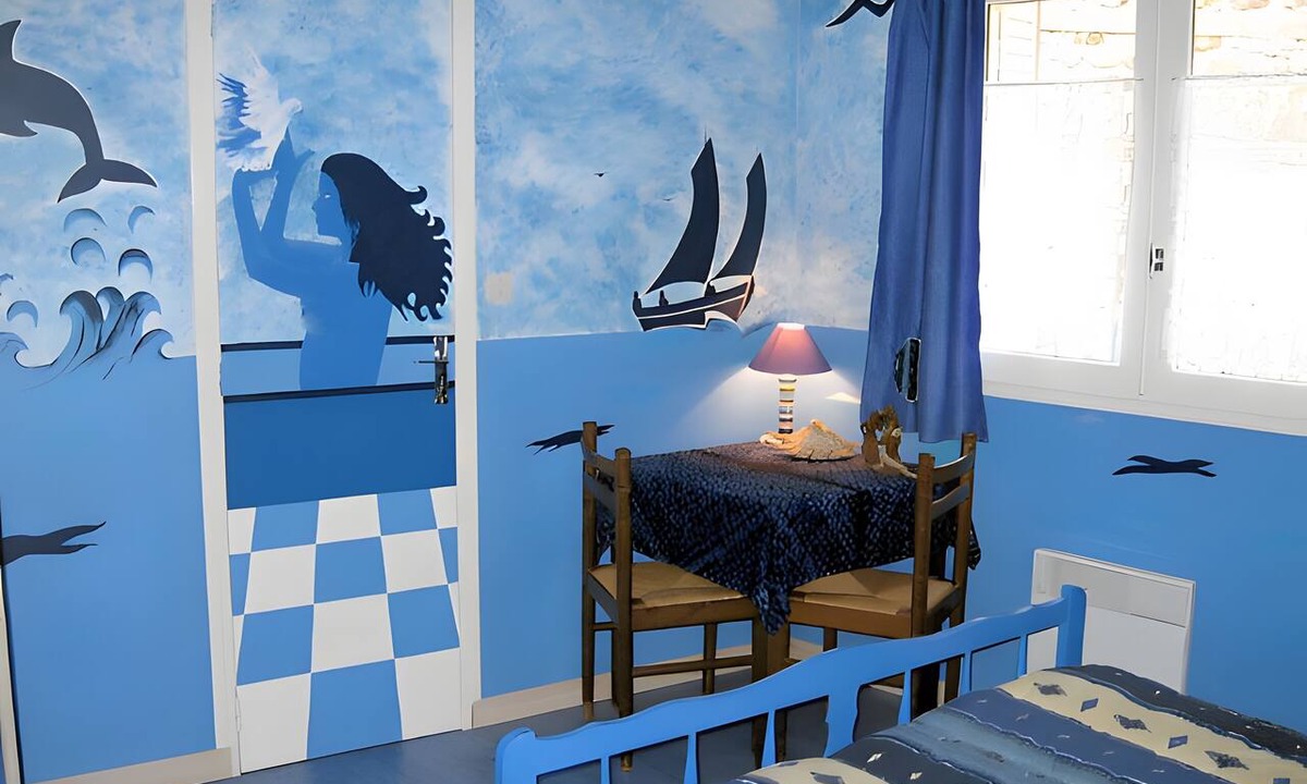 Aizac Bed & Breakfast | Guest Room "Le Volcan d'Aizac" – Blue Room