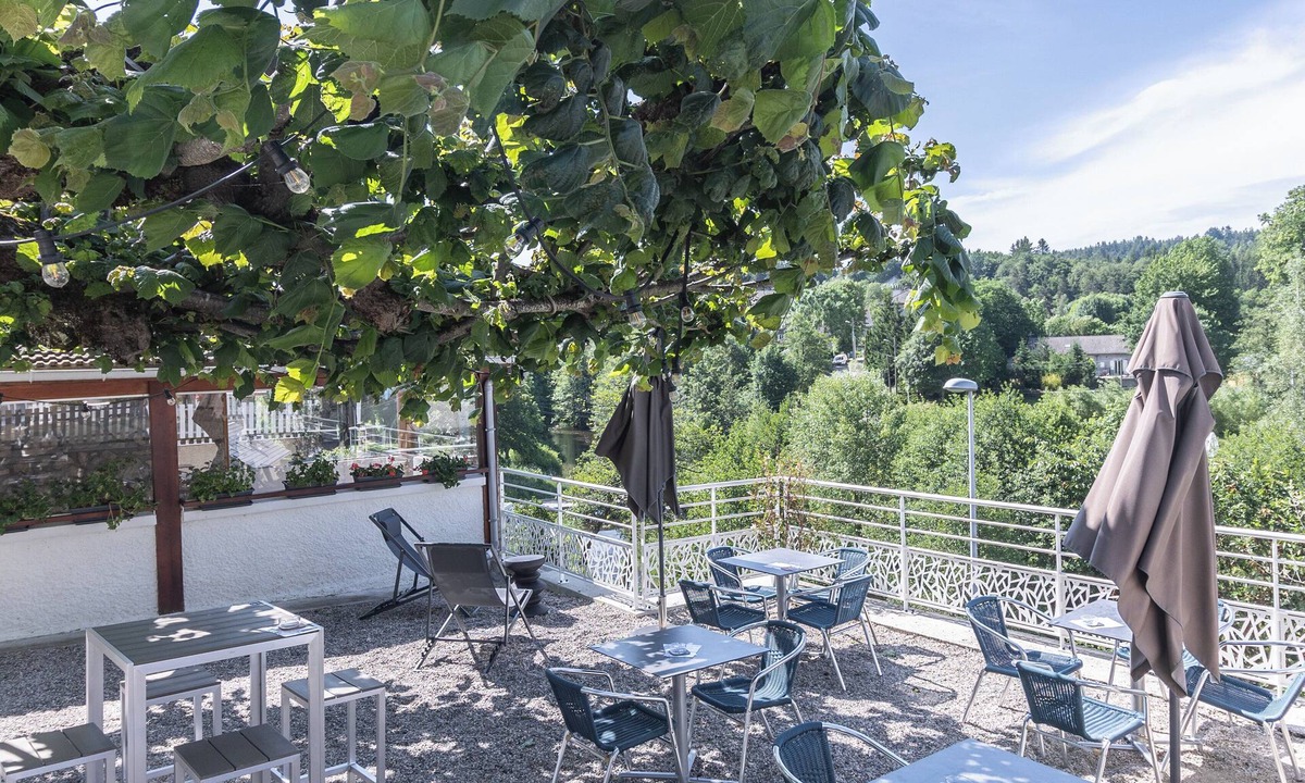 Le Chambon-sur-Lignon Hotel | Hôtel de la Plage
