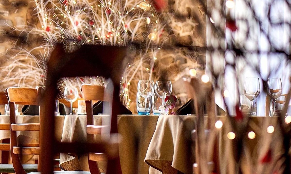 Ernee Hotel | Hôtel du Grand Cerf
