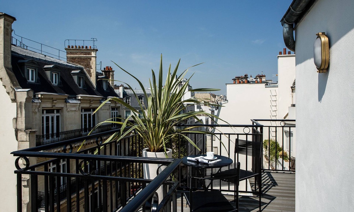 8th Arrondissement Hotel | Hôtel du Rond-Point des Champs-Élysées