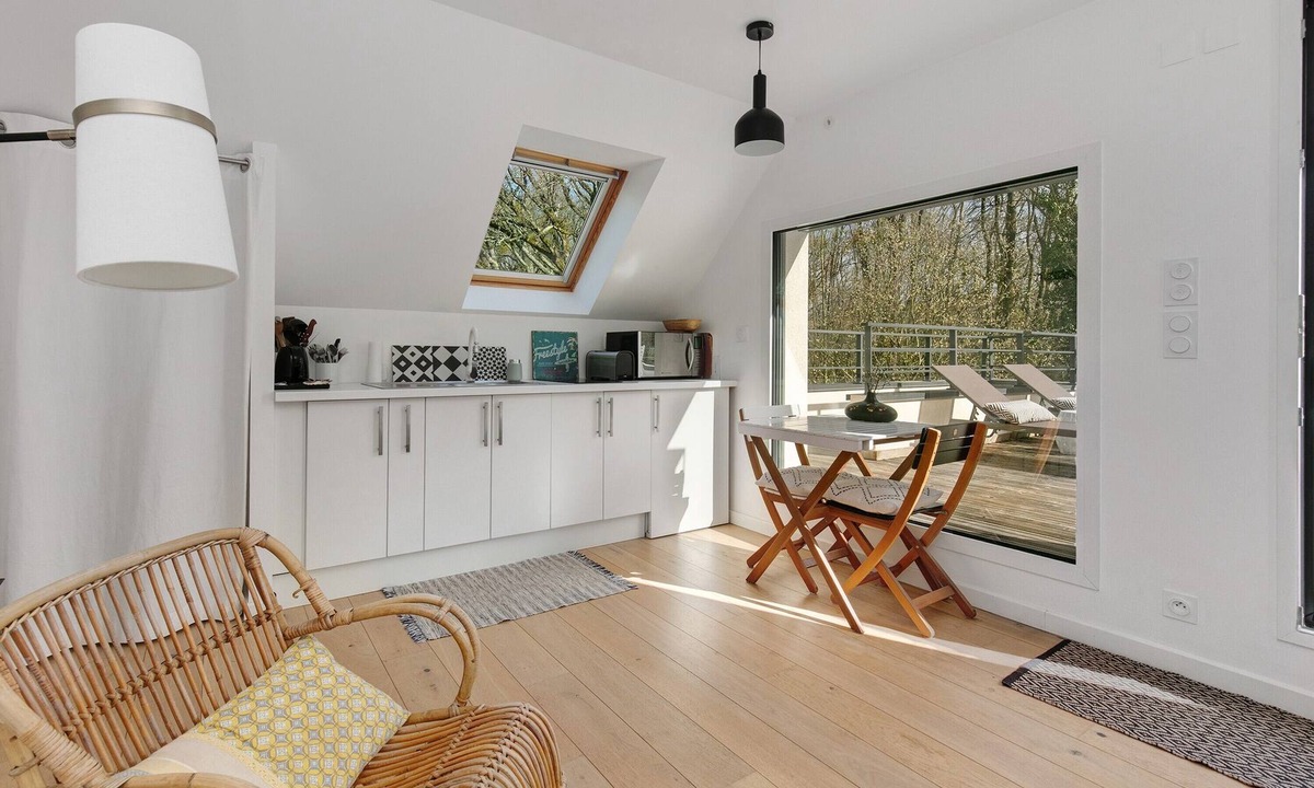 Saint-Molf Apartment | Hakuna Matata: Peaceful Retreat with Large Terrace Overlooking the Forest
