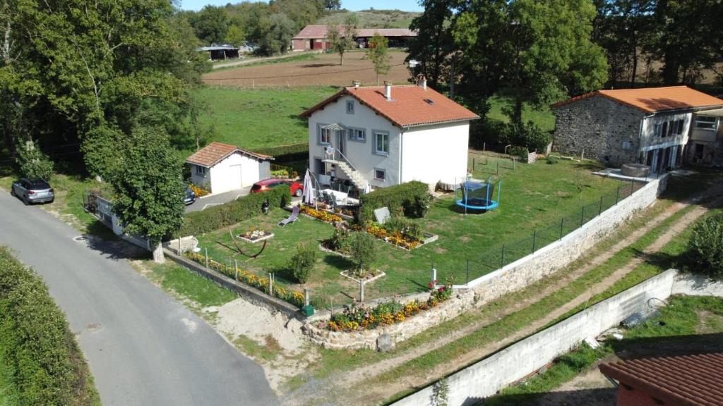 Lavoute-sur-Loire House | Halte à Veyrac