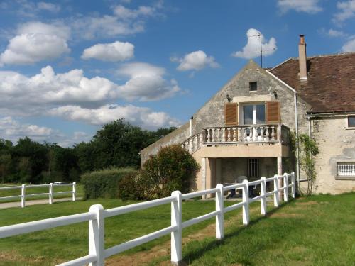 Poligny House | Haras de la fontaine Datcha