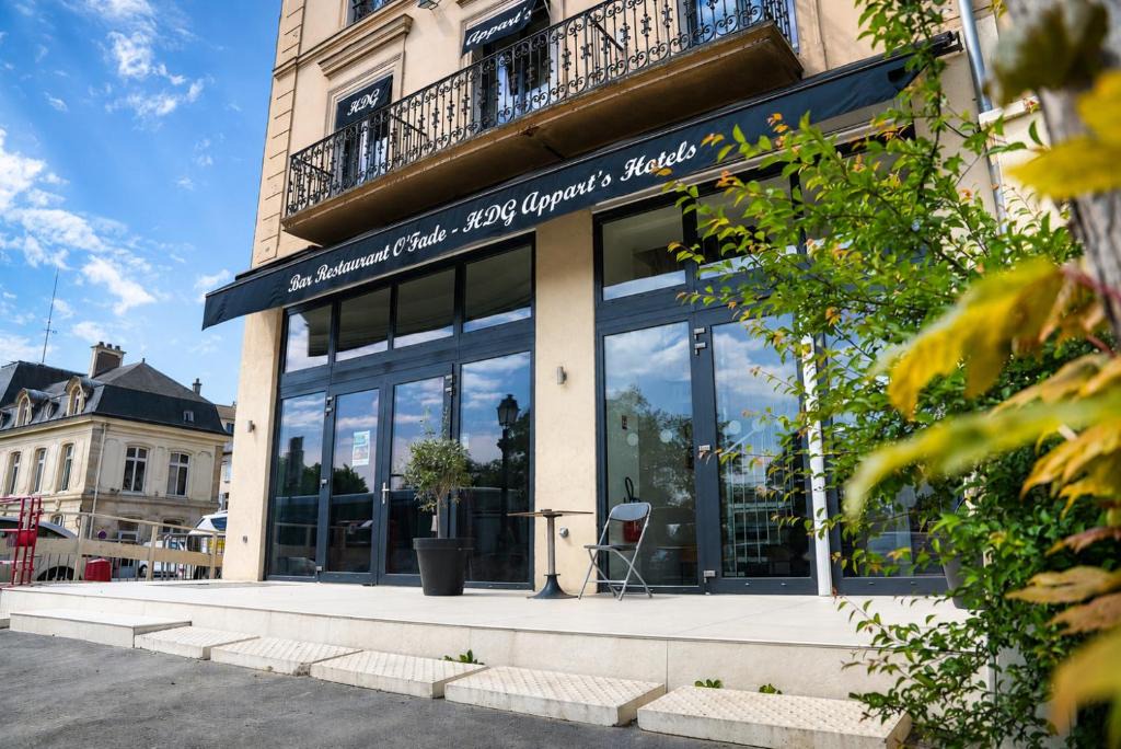 Parmain Apartment | HDG Hôtel Gare de L'Isle Adam Appart's Hotel