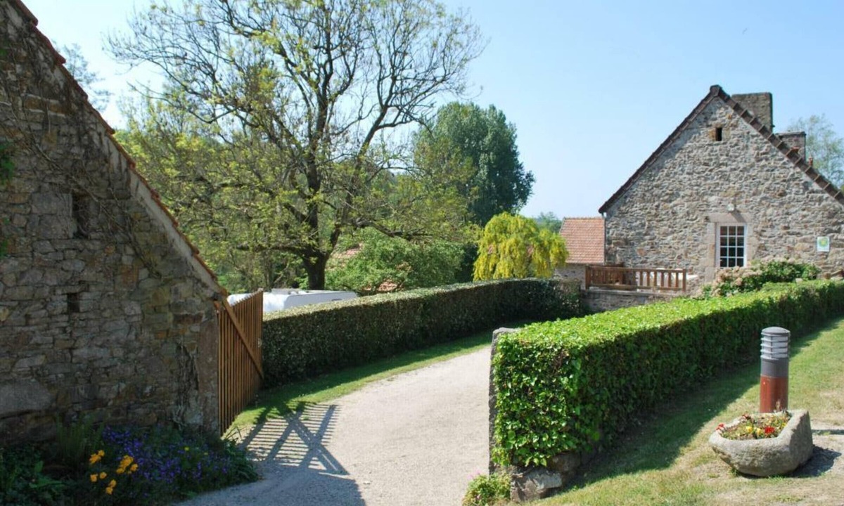 Vasteville Cottage | Holiday home 4 pers, private garden, in La Hague