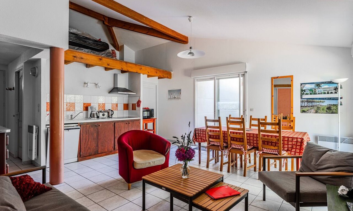 Sanguinet House | Holiday Home "Banco" for 6 in Sanguinet with Wi-Fi