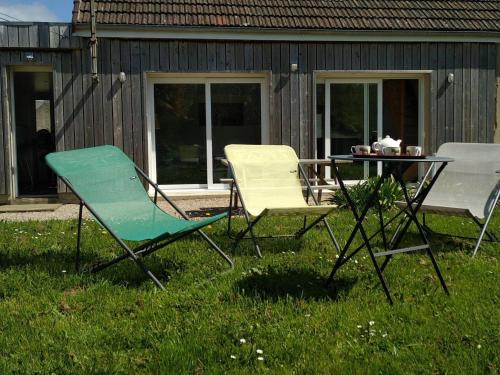 Portbail House | Holiday Home Le Bois aux Ecureuils - Eichhörnchenwald by Interhome