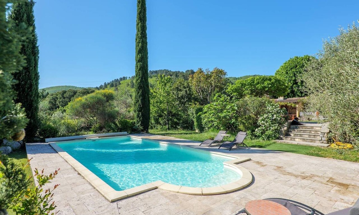 Courry House | Holiday Home "Gîte Sur La Voûte" at Mas du Tilleul, Large Pool, Private Terrace