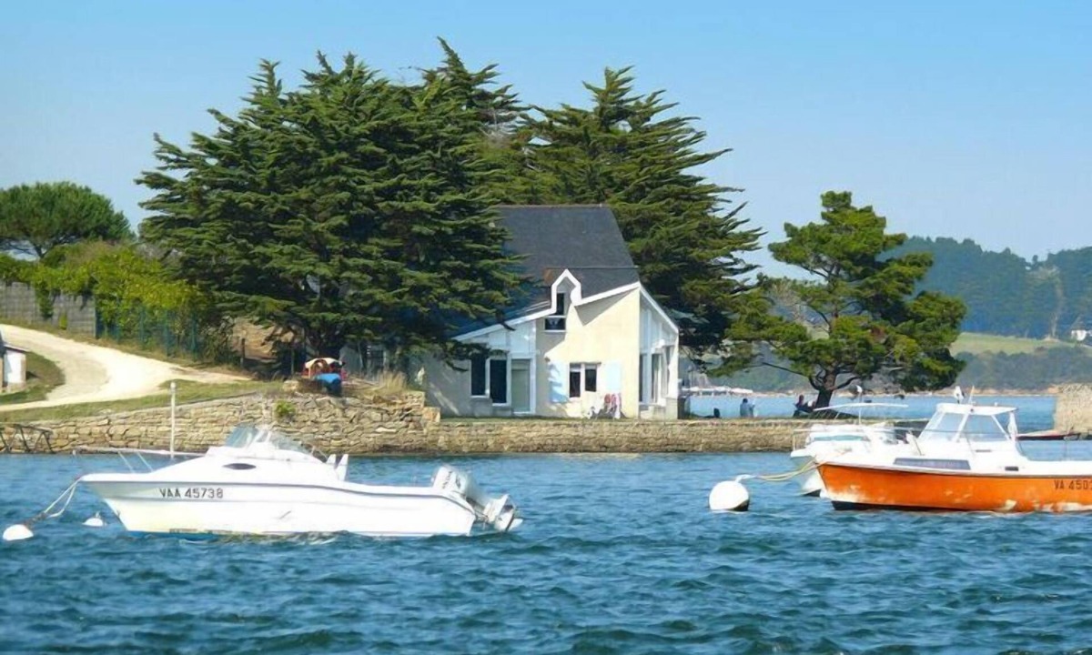 Larmor-Baden House | Holiday Home in Morbihan with Sea Views