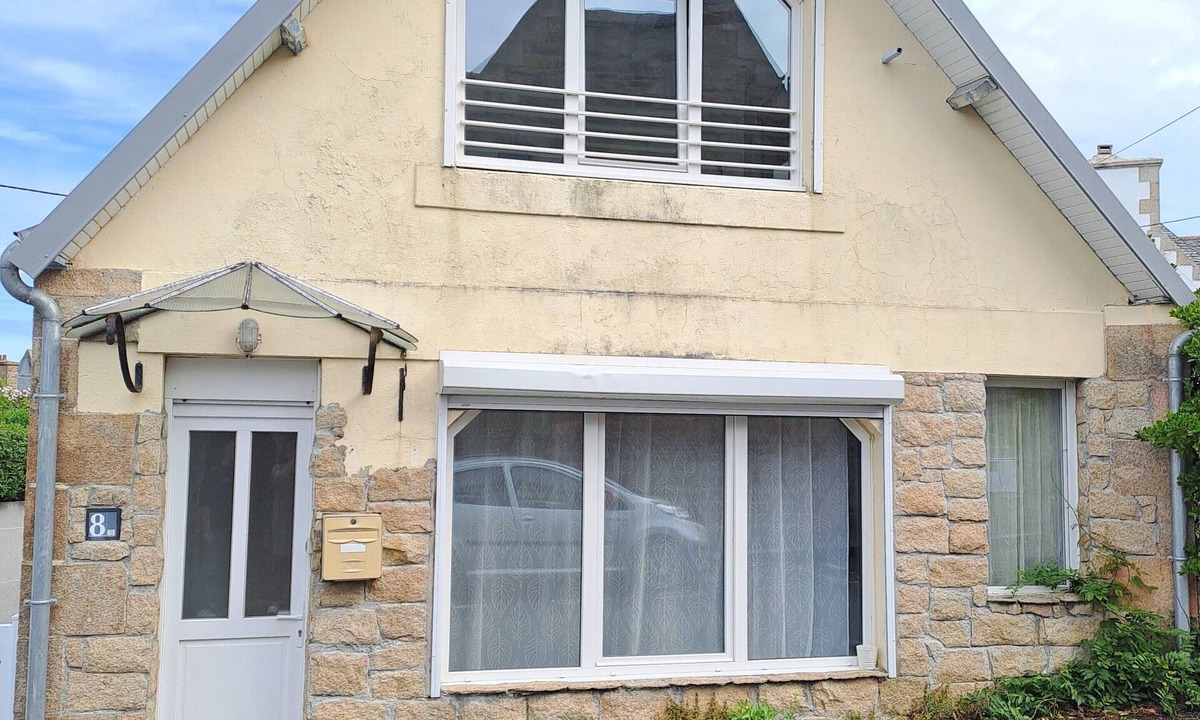 Trebeurden House | Holiday Home 'Maison De Molène' with Sea View