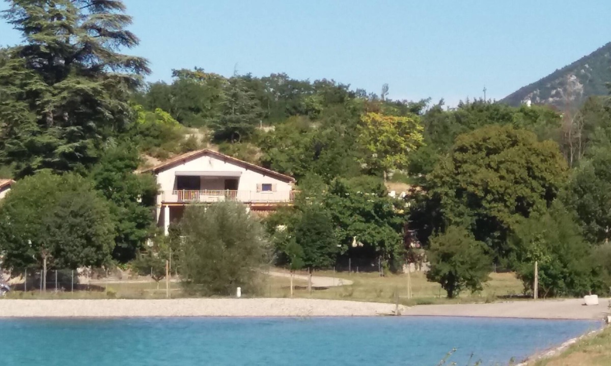 Serres House | Holiday house between lake and mountain