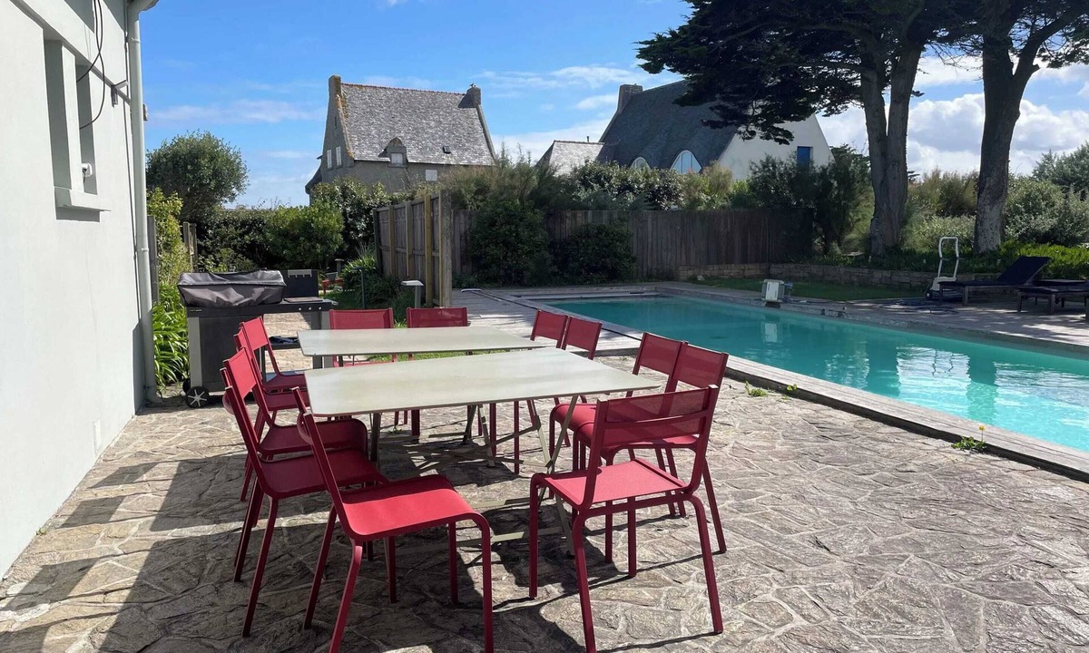 Brignogan-Plage Villa | Homerez - Villa in Plounéour-Brignogan