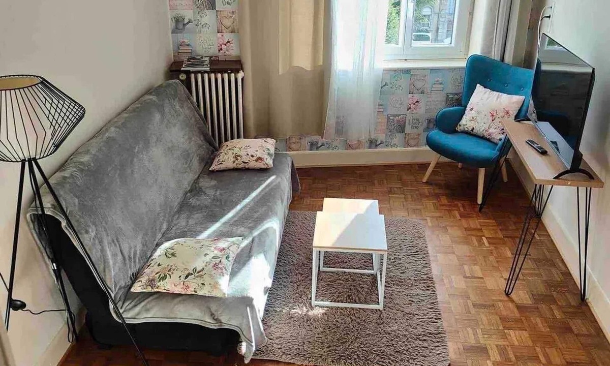 Neris-les-Bains Apartment | Homerez - Central Apt Néris-les-Bains