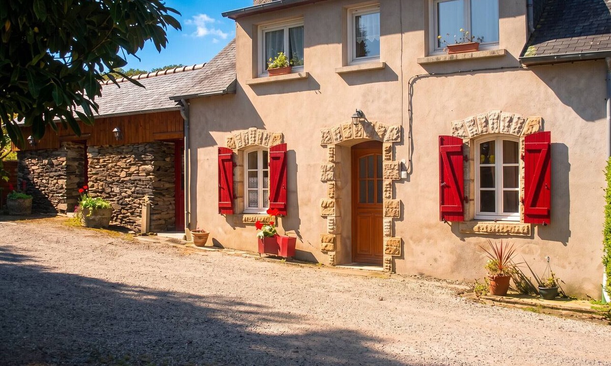 Laz House | Homerez - Charming House with Garden in Laz