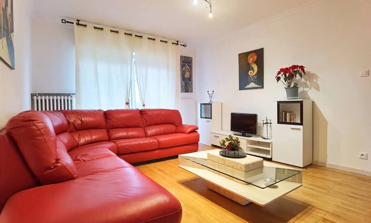 Bening-les-Saint-Avold House | Homerez - House - Béning-lès-Saint-Avold
