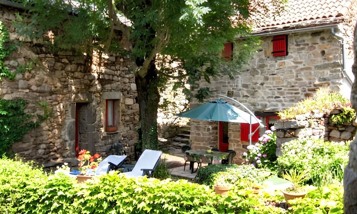 Dompnac House | Homerez - House in Dompnac, mountain view