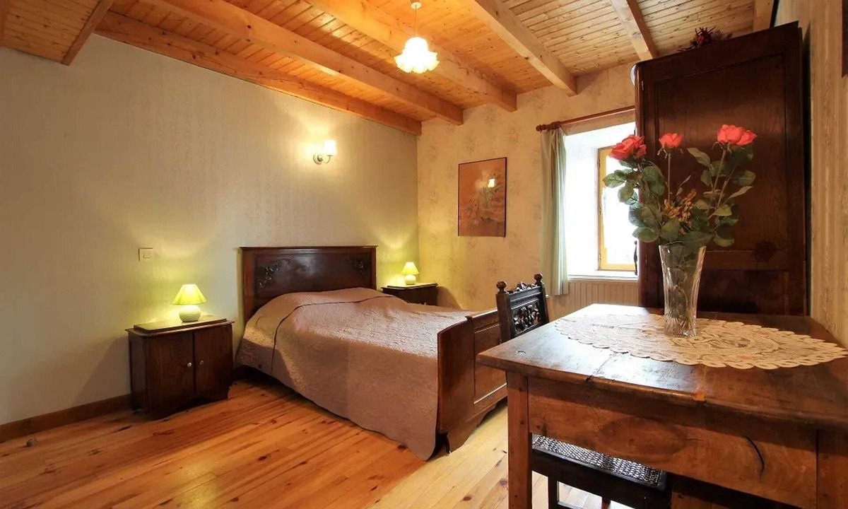 Saint-Cirgues House | Homerez - House near Saint-Cirgues