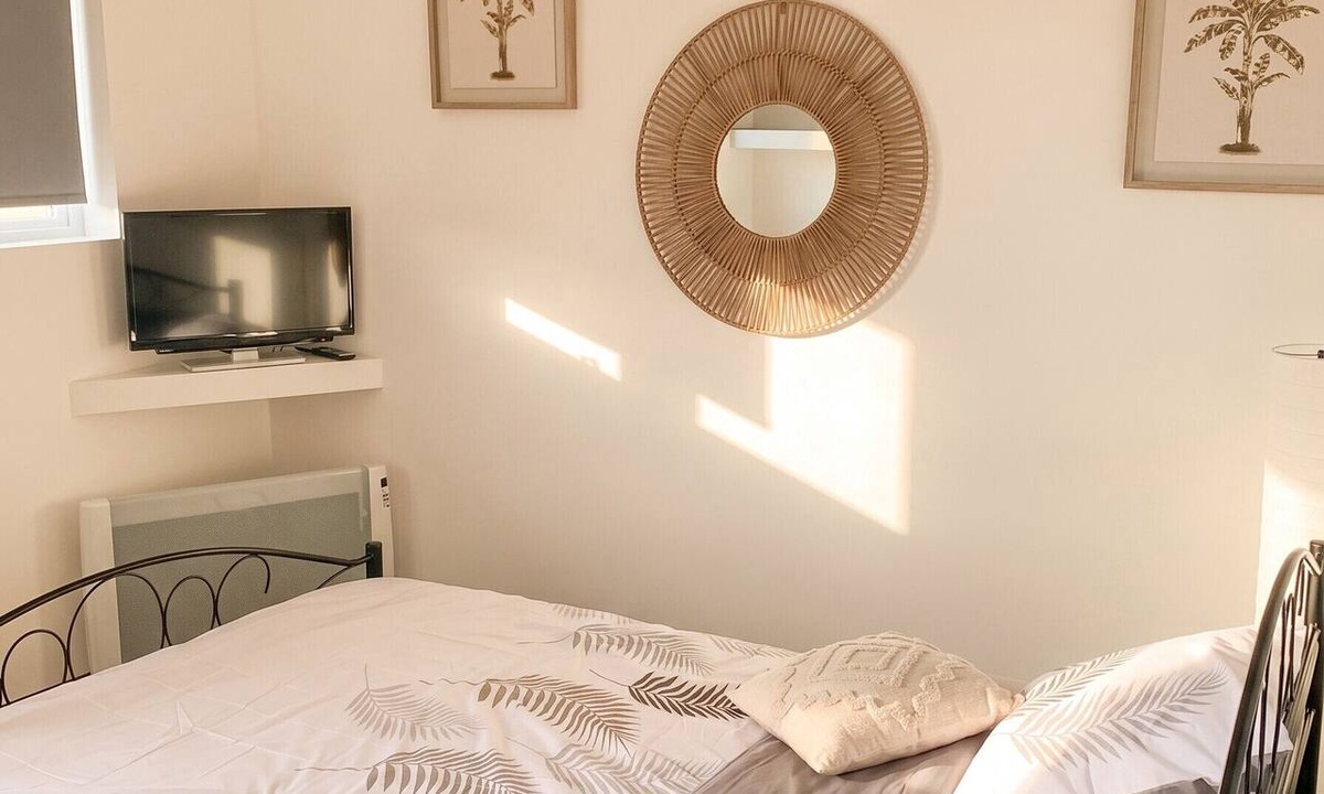 Ploermel Apartment | Homerez - Studio in Ploërmel
