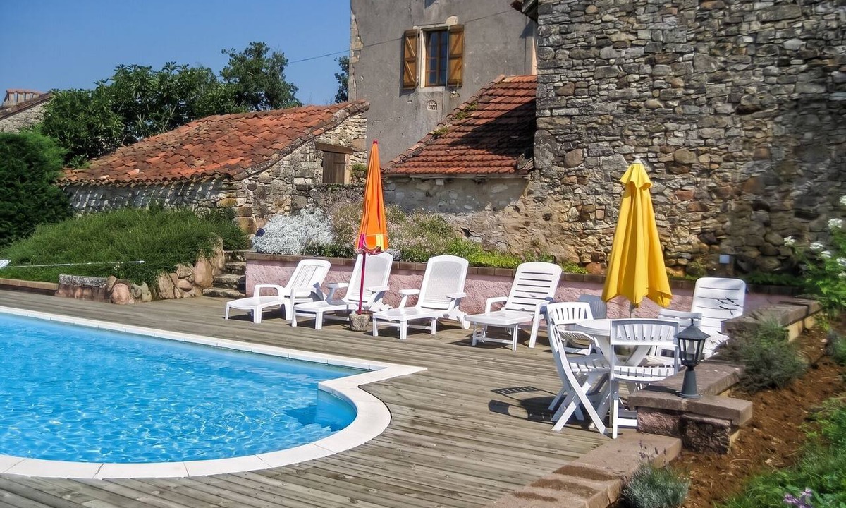 La Masse Villa | Homerez - Villa in Lherm