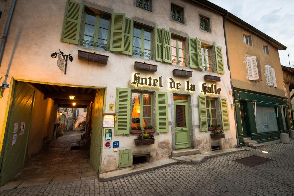 Nolay Hotel | Hotel de la Halle