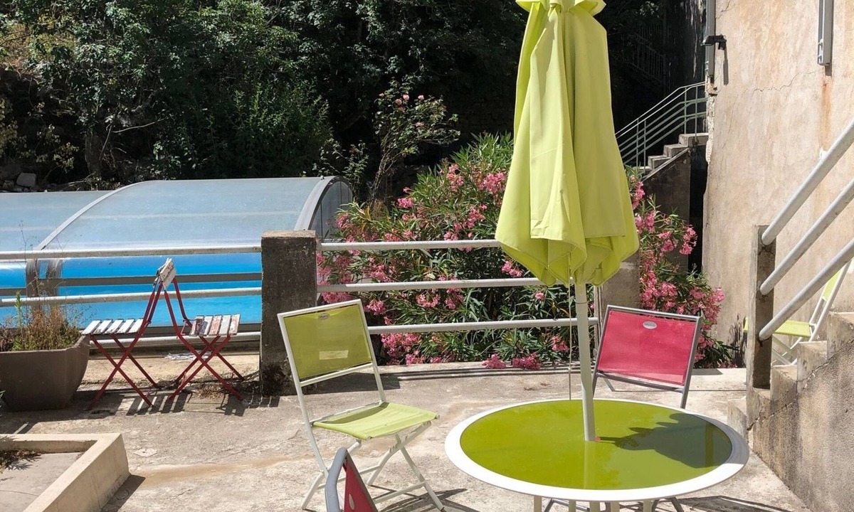 Saint-Paul-le-Jeune Hotel | Hotel le Moderne
